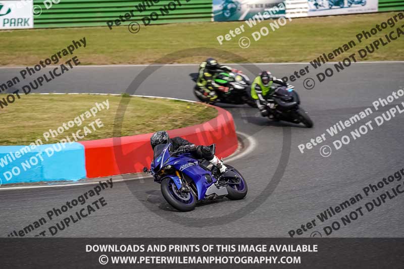 enduro digital images;event digital images;eventdigitalimages;mallory park;mallory park photographs;mallory park trackday;mallory park trackday photographs;no limits trackdays;peter wileman photography;racing digital images;trackday digital images;trackday photos
